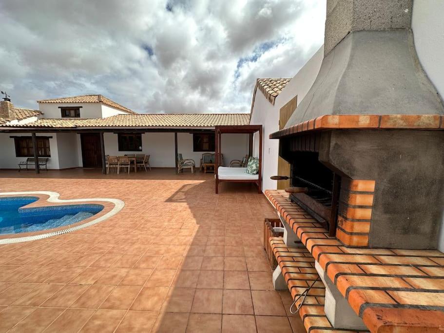 Villa With Pool In The Centre Of Fuerteventura Antigua  Buitenkant foto